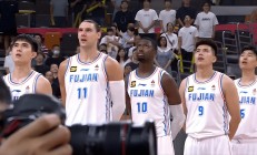 熊猫直播-外援发挥稳定，助球队稳坐积分榜榜首