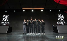 熊猫体育官方-TSM横扫EDG，Doinb团战一打五宿敌对决淘汰赛，让粉丝疯狂欢呼