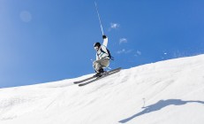 熊猫体育-死神敲门！利拉德连续得分狂潮淹没对手，灰熊团队强势碾过首轮静候森林狼