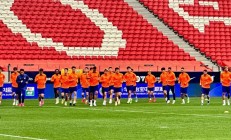 熊猫直播APP-尼姆队遭遇连败，保级形势岌岌可危