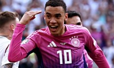 熊猫直播tv-梅斯主场力克南特，取得关键胜利