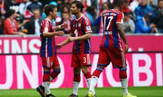 熊猫直播官网-现代足球的两极，战术铁壁与天才闪光的永恒博弈