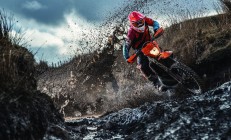 熊猫直播tv-伦纳德关键一击定乾坤，步行者客场险胜深圳队