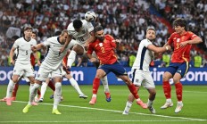 熊猫体育-世界足球强队争夺胜利，决胜时刻！