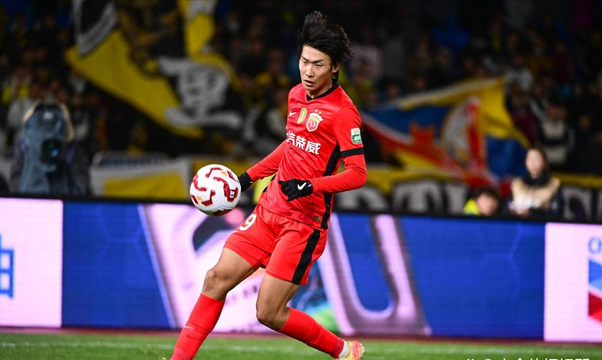 抢眼表现!欧预赛新秀崭露头角!的简单介绍 抢眼表现!欧预赛新秀崭露头角!的简单介绍