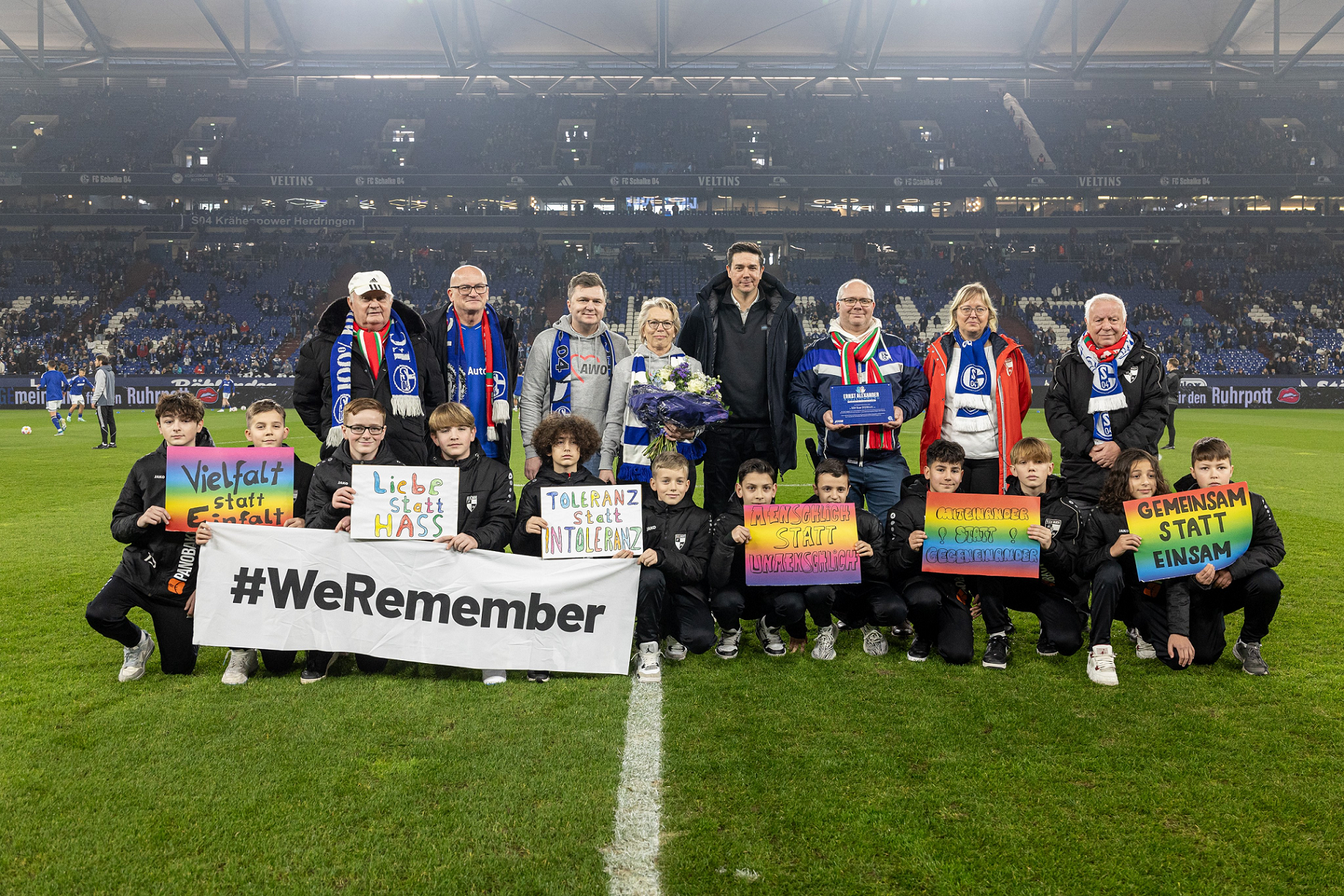 关于沙尔克成功摆脱颓势,重获胜利的信息