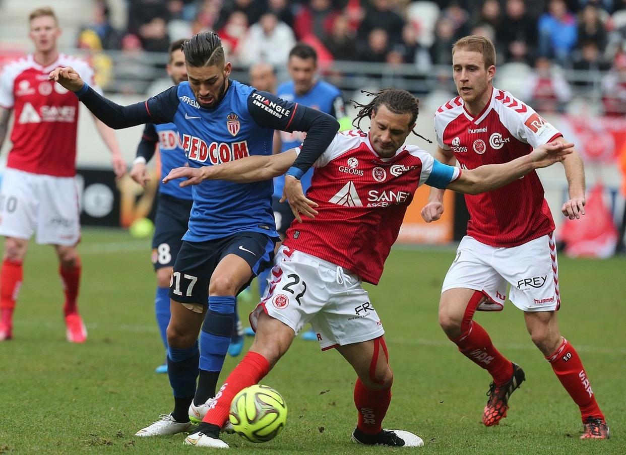 梅斯队目前仍在为保级而努力拼搏 梅斯队目前仍在为保级而努力拼搏