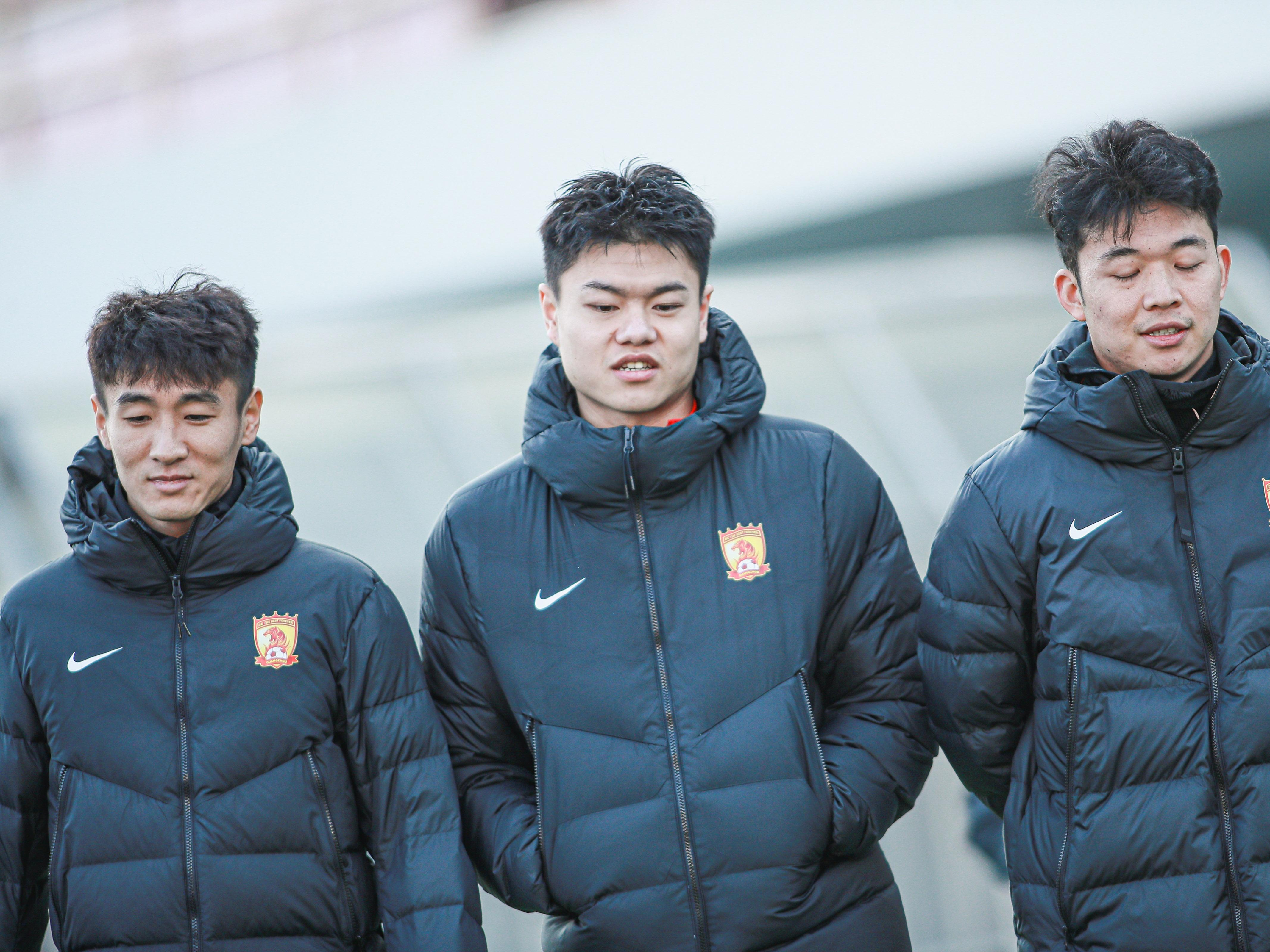 中国队迎战亚洲强队,备战全新赛季 中国队迎战亚洲强队,备战全新赛季