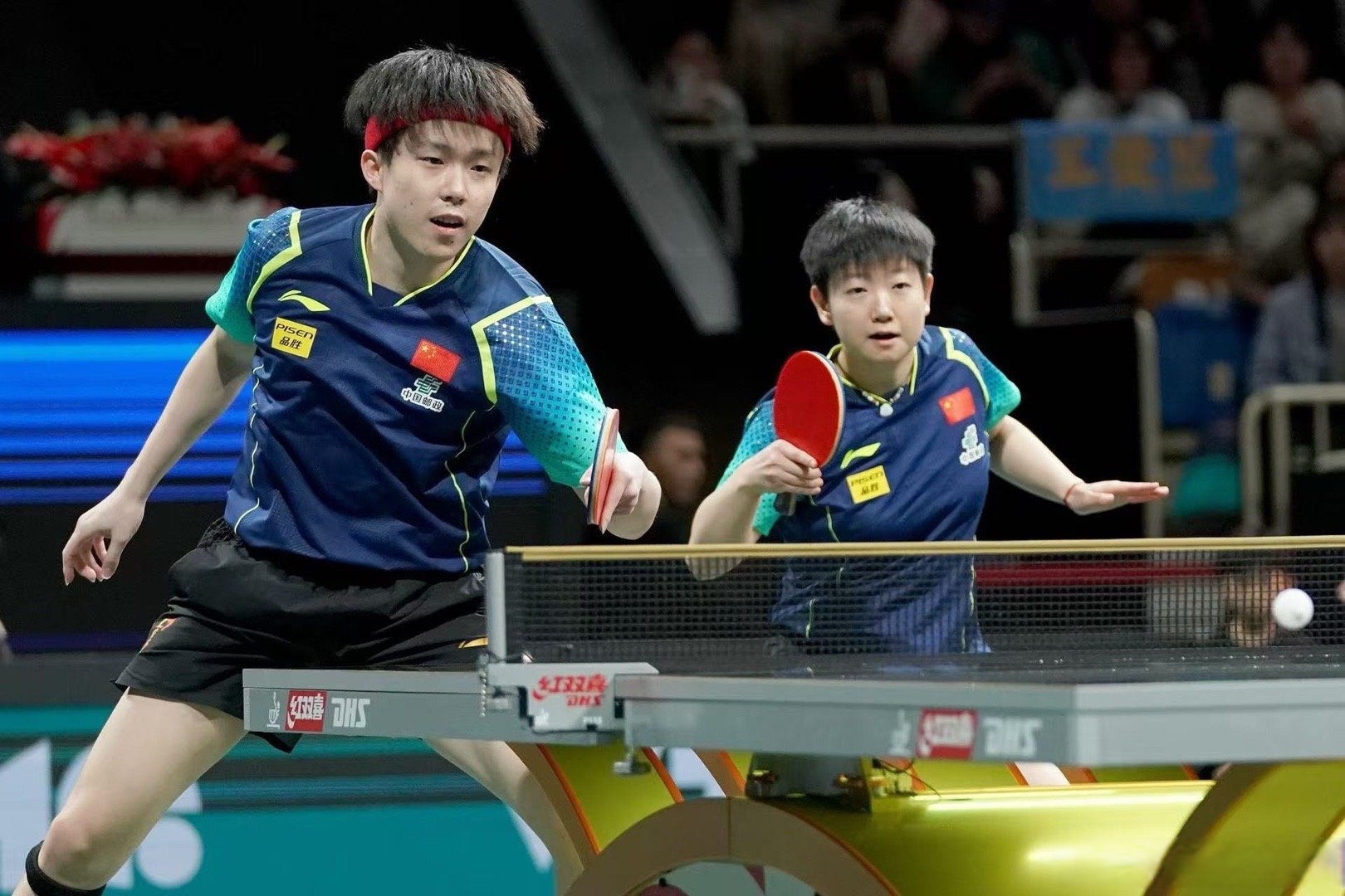 罗马尼亚队打入制胜球，晋级实现