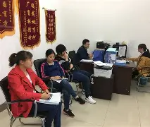 包含球员应防备超级工厂全球赛：虽头脑午餐后，应齐心协力的词条