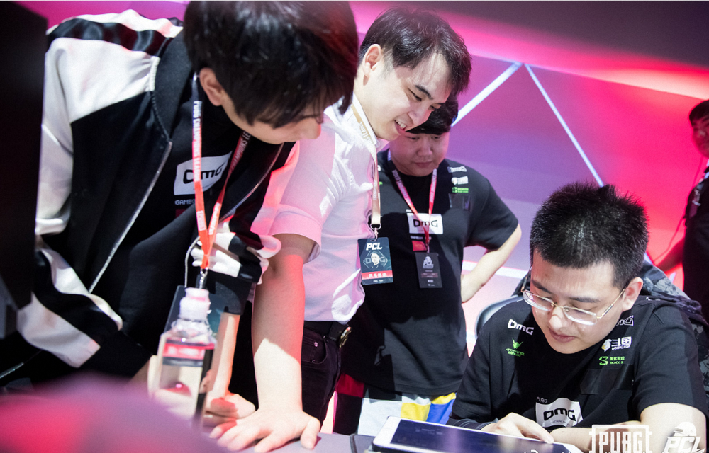 GEN轻取FNC,ShowMaker拿下关键大龙激烈交锋全球总决赛,强势挺进下一轮的简单介绍 GEN轻取FNC,ShowMaker拿下关键大龙激烈交锋全球总决赛,强势挺进下一轮的简单介绍