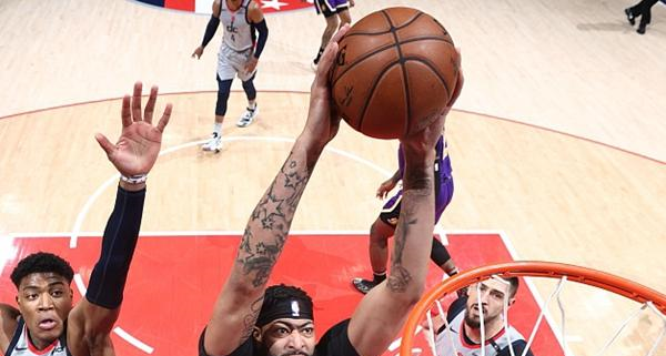 国王惨遭魔术逆转,客场之势仍需提升 国王惨遭魔术逆转,客场之势仍需提升