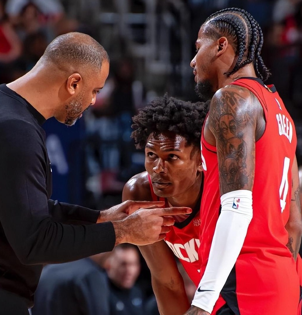 火箭小胜老鹰,保罗霸气发挥全场砍下30+9 火箭小胜老鹰,保罗霸气发挥全场砍下30+9