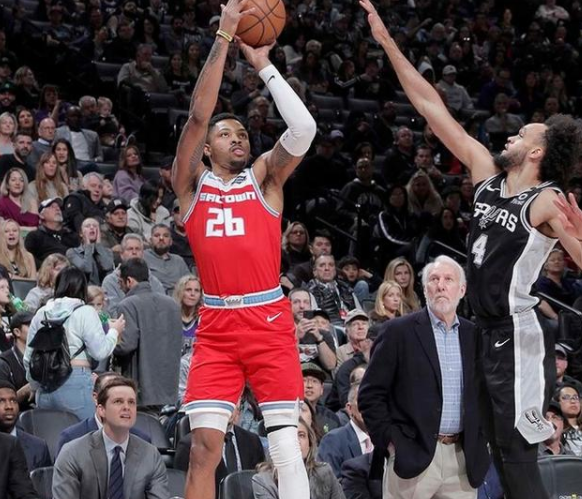 包含马刺队遭遇四连败,季后赛希望渐行渐远的词条 包含马刺队遭遇四连败,季后赛希望渐行渐远的词条