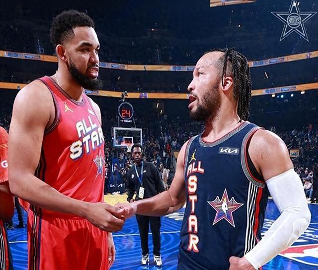 纽约电光火石，尼克斯队惊现全明星组合的简单介绍