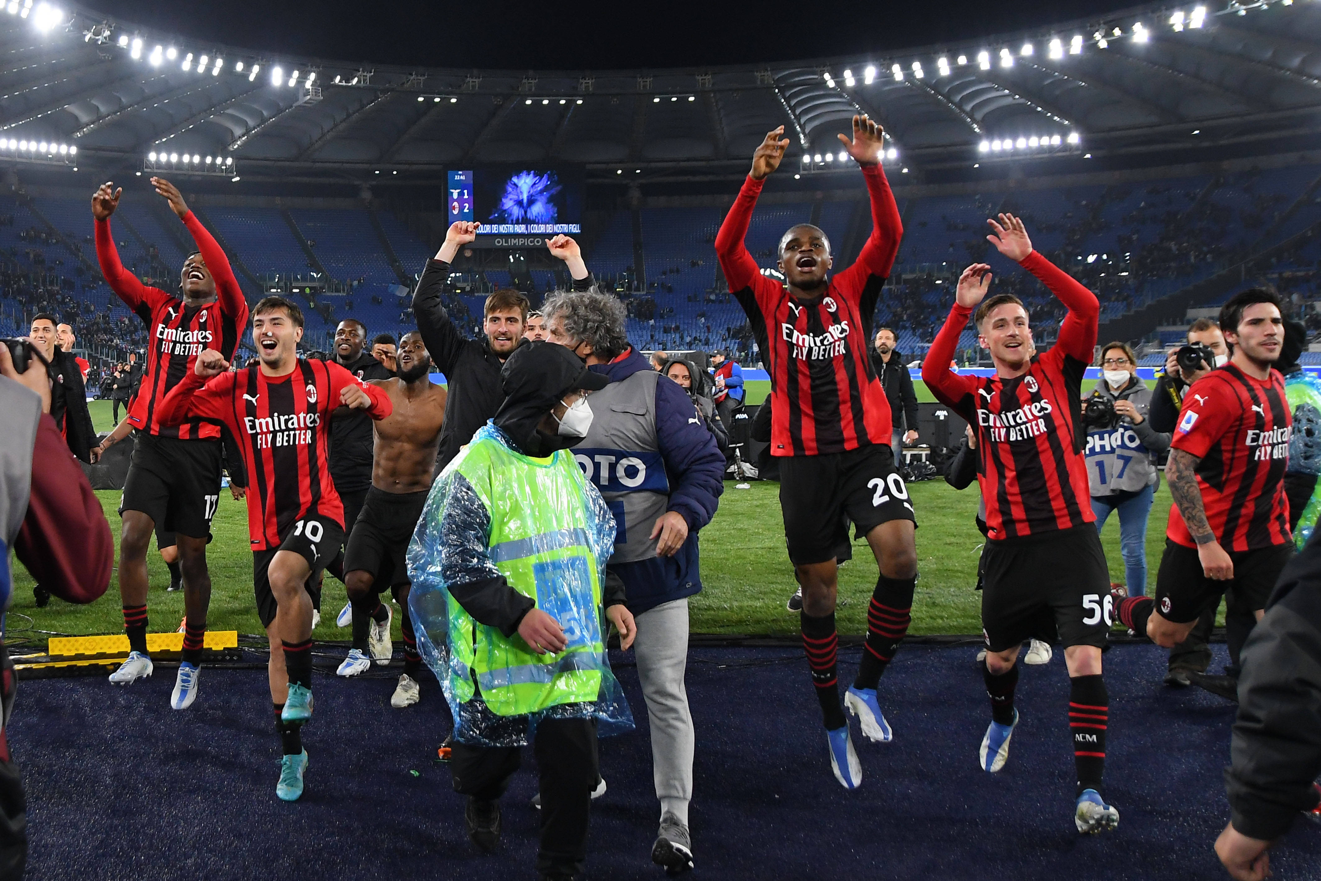 法国队球员联手助攻,赢得比赛胜利的简单介绍 法国队球员联手助攻,赢得比赛胜利的简单介绍