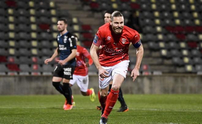 里昂球员伤愈复出，主教练感到放心