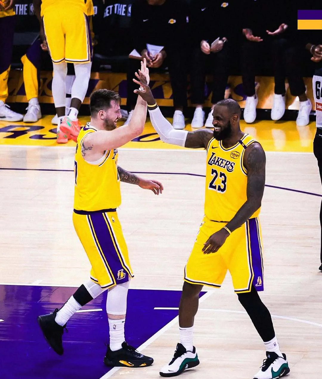 黄蜂反败为胜,带领球队连胜开拓者 黄蜂反败为胜,带领球队连胜开拓者