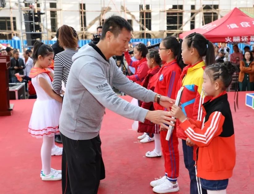 马赛队球员积极备战，谱写辉煌篇章