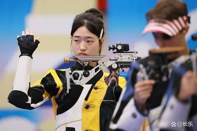 射击选手表现出色，摘金夺冠