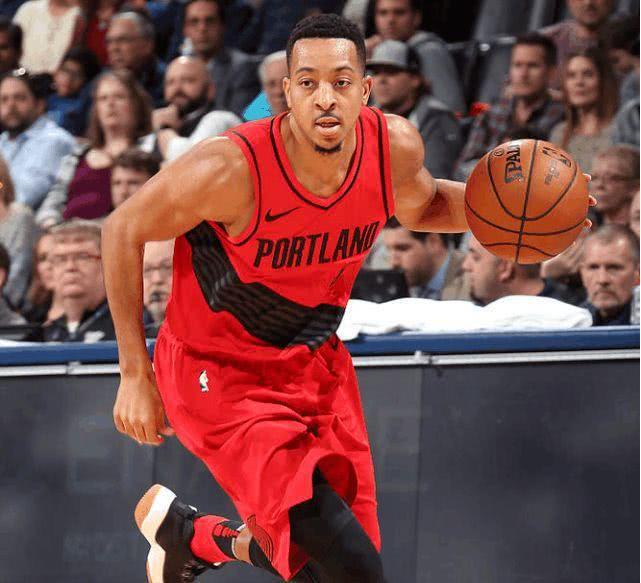 包含太阳逆转公牛,麦科勒姆高光表现的词条 包含太阳逆转公牛,麦科勒姆高光表现的词条