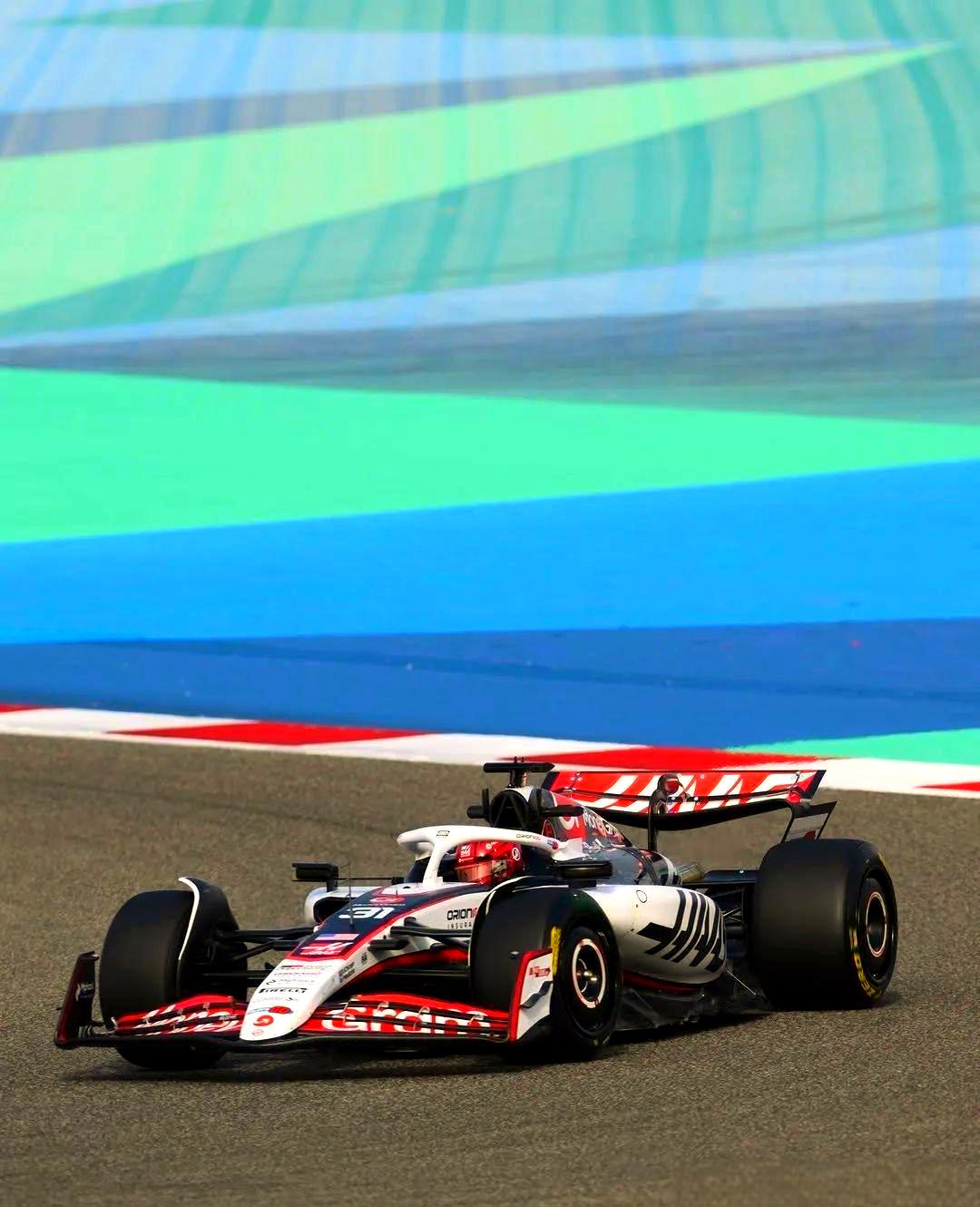 阿斯顿马丁轻取哈斯车队，皮亚斯特里刷新纪录