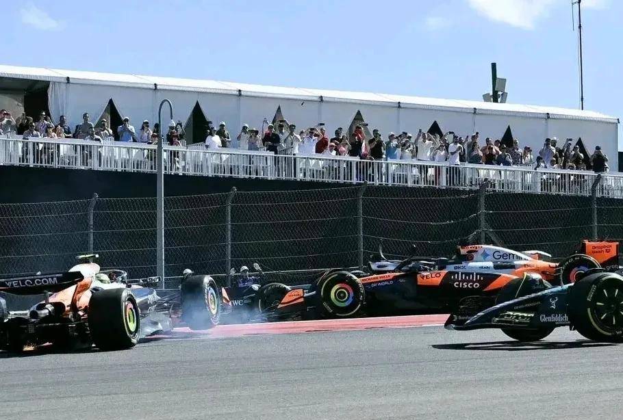 关于迈凯伦横扫红牛车队,阿隆索状态火热的信息 关于迈凯伦横扫红牛车队,阿隆索状态火热的信息