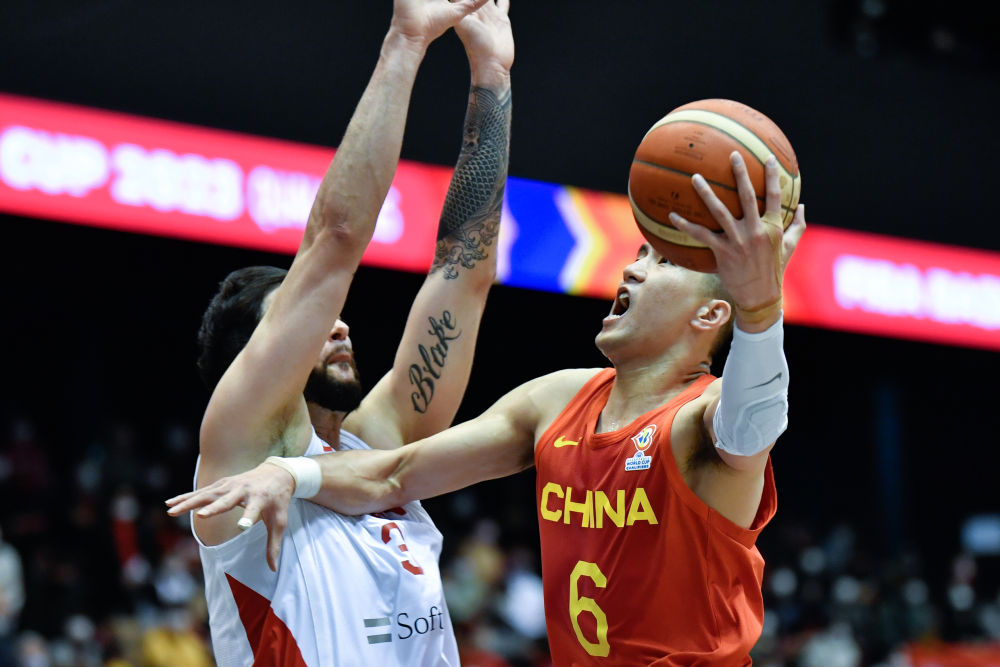 日本队轻取中国队，安赛龙统治全场的简单介绍