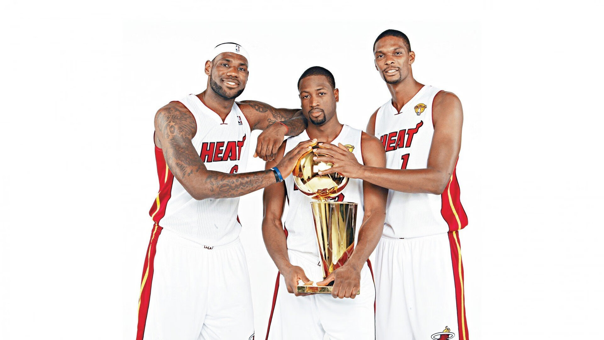 新王加冕!哈弗茨帽子戏法改写历史,里昂友谊赛大胜加拿大