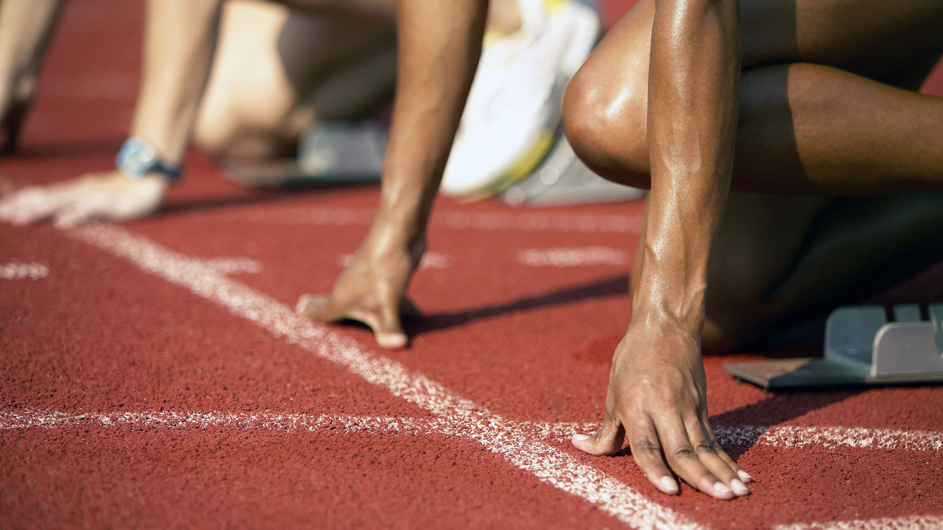 在拉巴斯之巅，德里赫特征服高原，用钢铁防守为曼联赢得另类德比